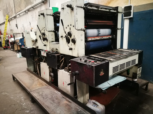 Maquina Offset Adast Dominant 725 (Usado)