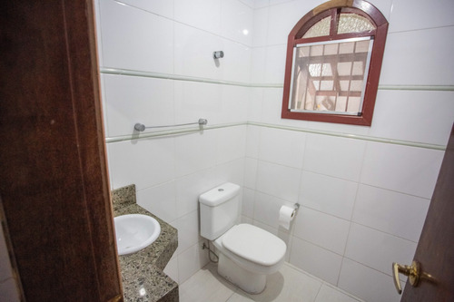 Casa De Temporada Com Piscina E Playground, Próximo À Praia