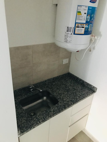 Imagen 6 de 8 de Local En Venta En José C Paz
