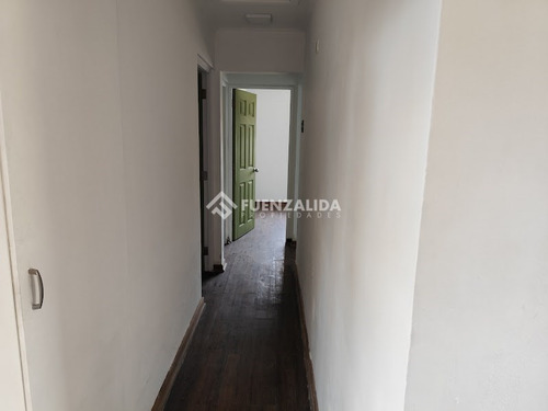 Casa En Venta De 3 Dorm. En Ñuñoa