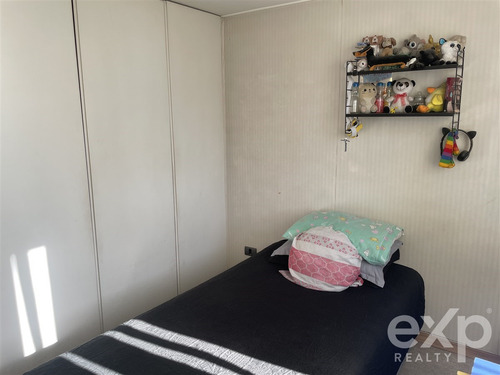 Propiedad Con Piscina Y Patio 329 M² En Sta Rosa Del Peral