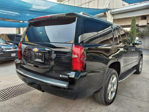 Imagen 5 de 15 de Chevrolet Suburban 2017 5.4 Premier Piel 4x4 At