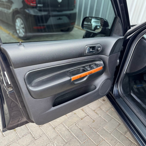 Volkswagen Bora 1.8 Highline T Tiptronic Cuero