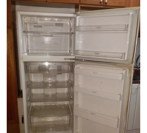 Refrigerador Con Freezer Royal