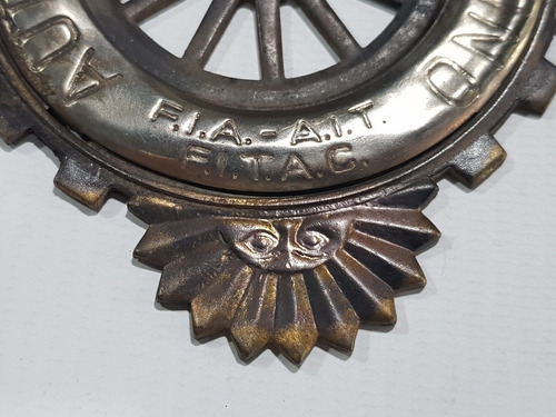 Antigua Insignia Automóvil Club Argentino Metal Mag 58097