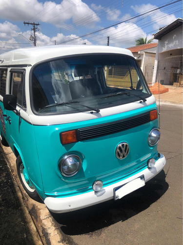 Volkswagen Kombi 1.6 Carat 3p Gasolina