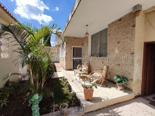 Imagen 12 de 22 de Casa En Venta Zona Oeste Cerca Obelisco,todos Los Servicios, Facil Acceso. Inf. 0424-5620928 Flex 22-15189 Z01