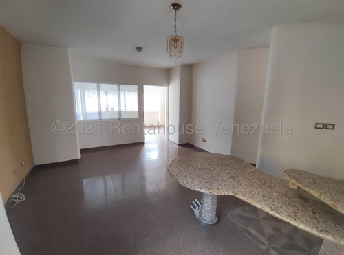 Imagen 3 de 17 de Casa En Venta En El Limon Maracay Aragua 22-14660 Irrr