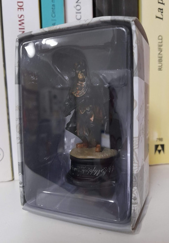 Ajedrez El Señor De Los Anillos- Peón Negro Tamborilero Orco