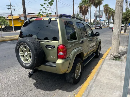 Jeep Liberty Sport 4x4 At