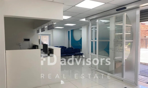 Local Comercial - 593m2 - Linares