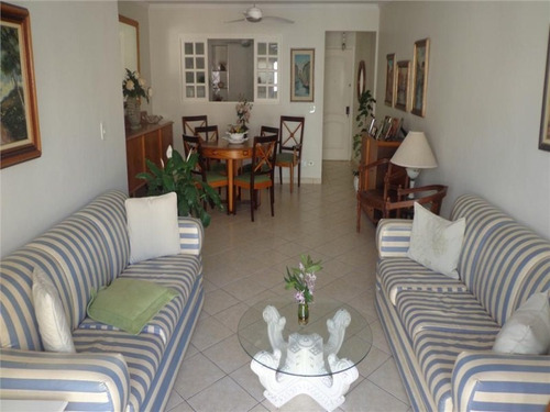 Imagem 1 de 14 de Guarujá Pitangueiras - Calçadão - Reformado - Três Dormitórios (suíte) - Uma Vaga De Garagem - Ap1116 - 34708005