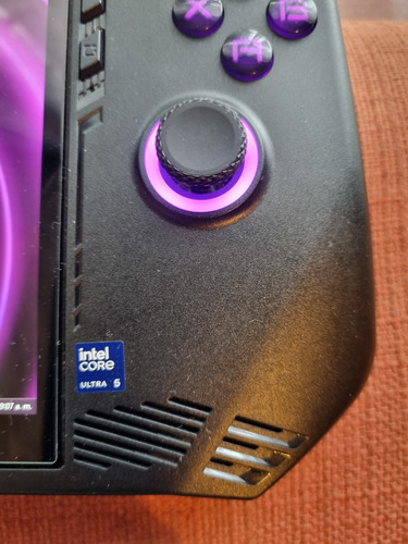 Consola Portatil Msi Claw A1m Core Ultra 5 16gb 512gb Ssd 7 (Usado)