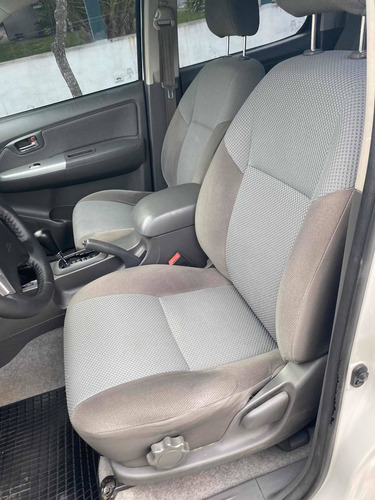 Toyota Hilux 3.0 Cd Srv Cuero Tdi 4x4 5at - A4 2015