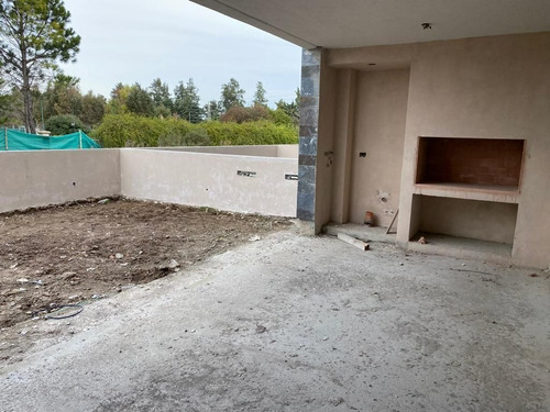 Imagen 19 de 19 de Departamento En Venta De 1 Dormitorio C/ Cochera En Canning