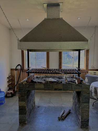 Se Vende Parcela Con Piscina, Jacuzzi, Quincho, Juegos