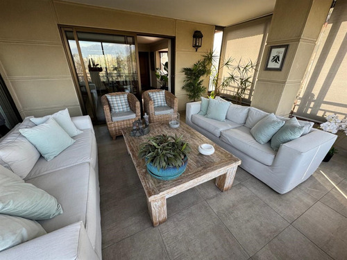 Departamento Remodelado Con Increible Vista Al Club De Golf
