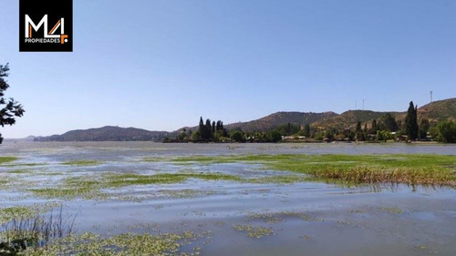 Hermoso Sitio A Orilla Del Lago En Las Cabras