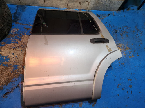 Puerta Trasera Izquierda Ford Explorer 2006 2011 