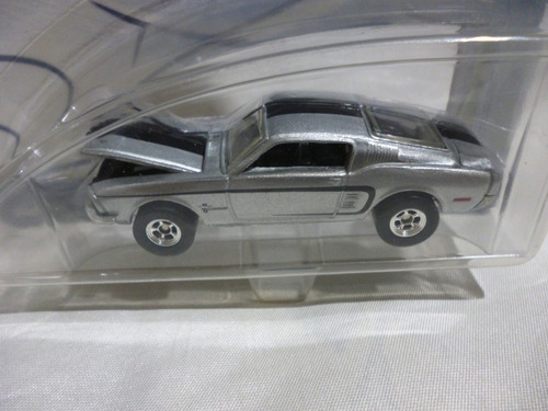 Hot Wheels 67 Mustang 4/4 - J P Cars Gris