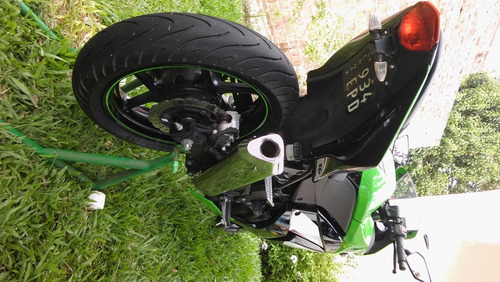 Imagen 2 de 12 de Kawasaki Ninja 250