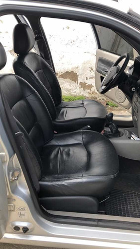 Renault Symbol 2013 1.6 16v Privilège Hi-flex 4p