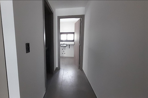 Departamento De 3 Ambientes A Estrenar En Flores.