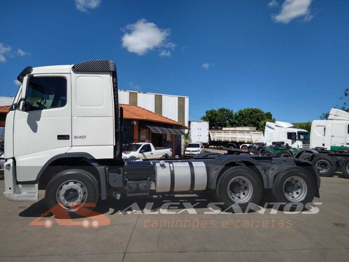Imagem 3 de 11 de Volvo Fh540 6x4 2012