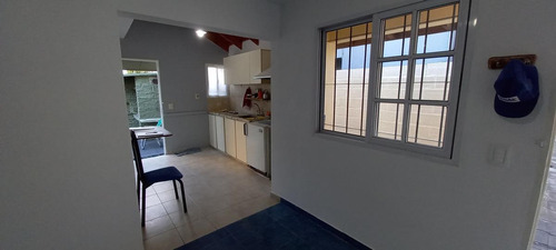 Imagen 7 de 15 de Hermosa Casa Ph 2 Dormitorios Con Gran Parque - Ezpeleta