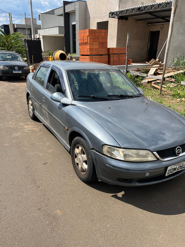 Chevrolet Vectra 2.2 Gls 4p