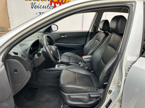Hyundai I30 i30 2.0 MPI 16V GASOLINA 4P AUTOMÁTICO