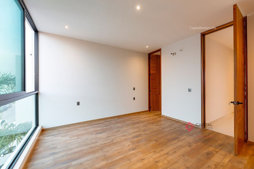 Casa Nueva De Lujo Con Sótano En Venta Villa Verona