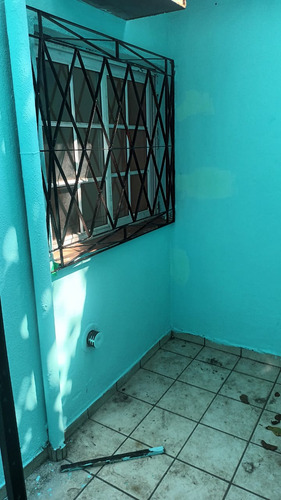 Dueño Vende Ph 2ambientes Con Cochera. Acepto Autos.