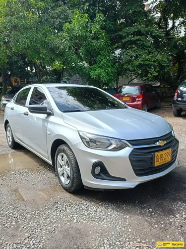 Chevrolet Onix lt