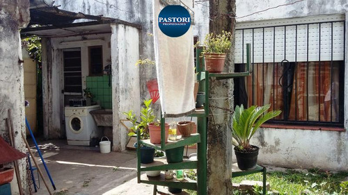 Venta De Casa De 3 Ambientes | Fray Justo Sarmiento 3582