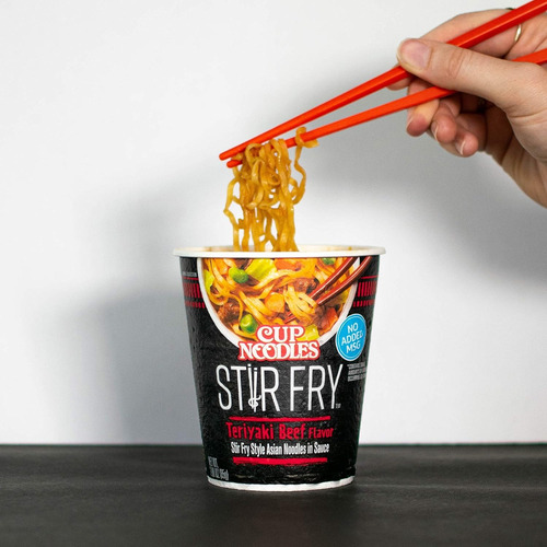 Fideos Instantáneos Sabor Bbq Coreano 82g Stir Fry Nissin