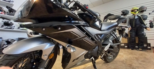 Imagen 10 de 15 de Yamaha R15 - Usado - Ahora 12/18