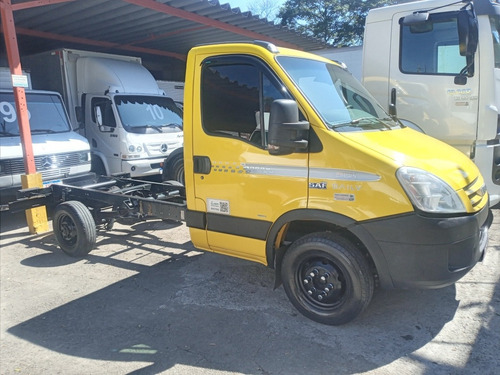 Imagem 5 de 15 de Iveco Daily 35s14 2012 Baú De 4,20 Mts Com 256 Mil Km