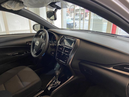 Imagen 11 de 15 de Toyota Yaris 5p Xls Cvt My 2023 Reserva De Cupo Mr