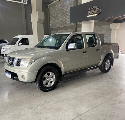 Nissan Frontier 2.5 Le Cab Doble 4x4 Tap. Cuero