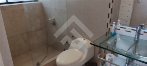 Imagen 10 de 17 de Casa En Venta De 4 Dorm. En Viña Del Mar