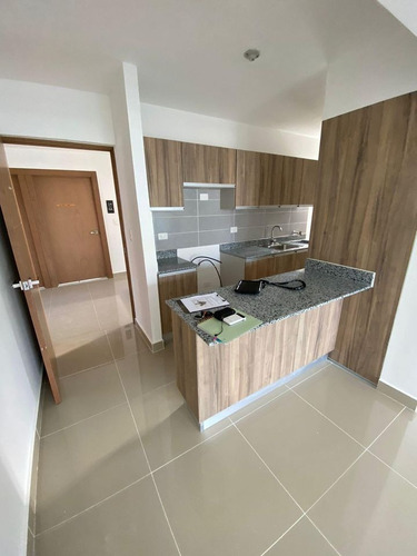 Apartamento En Alquiler En Punta Cana, Epic Sun, Bávaro, 2 Habitaciones, A 5 Minutos Del Down Town