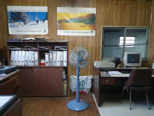 Imagen 2 de 12 de Galpón En Venta En Calle Humberto, Luján