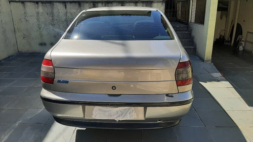 Fiat Siena 2000 1.0 6 Marchas 4p