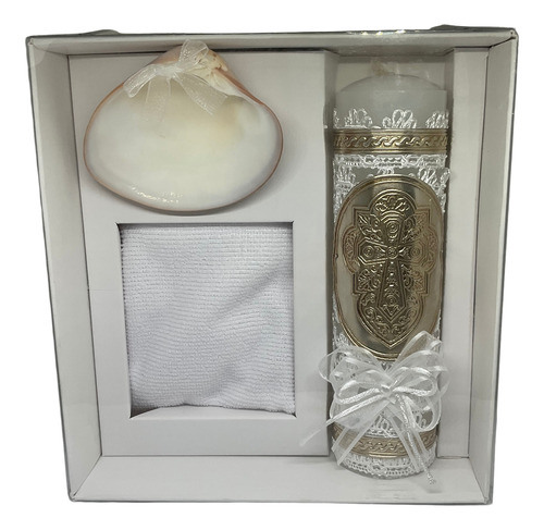 Kit De Bautizo Vela Cubierta Con Repujado, Concha Y Toalla