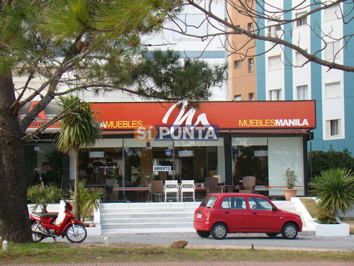 Venta De Local Comercial En Aidy Grill Punta Del Este 