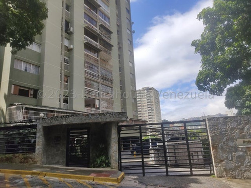 Mls #23-30504 Lindo Apartamento A La Venta, Ubicado En La Urbanizacion Santa Fe Sur