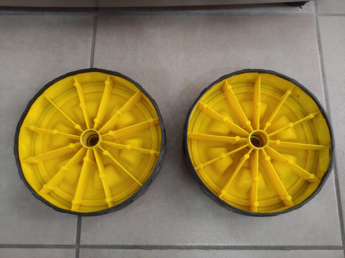 Repuesto Ruedas Triciclo Coche Andador Plastico Rigido 18cm (Usado)