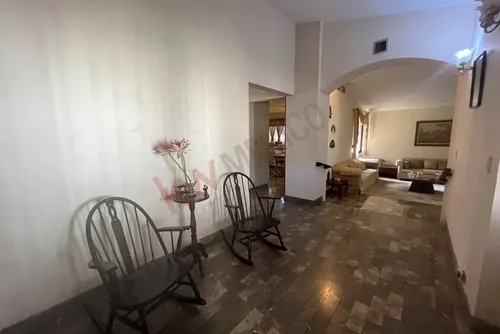 Casa En Chapultepec: 1 Piso, Confort Y Amplitud.