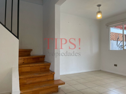 Casa En Condominio Jardines De Las Vizcachas, Con Piscina !!